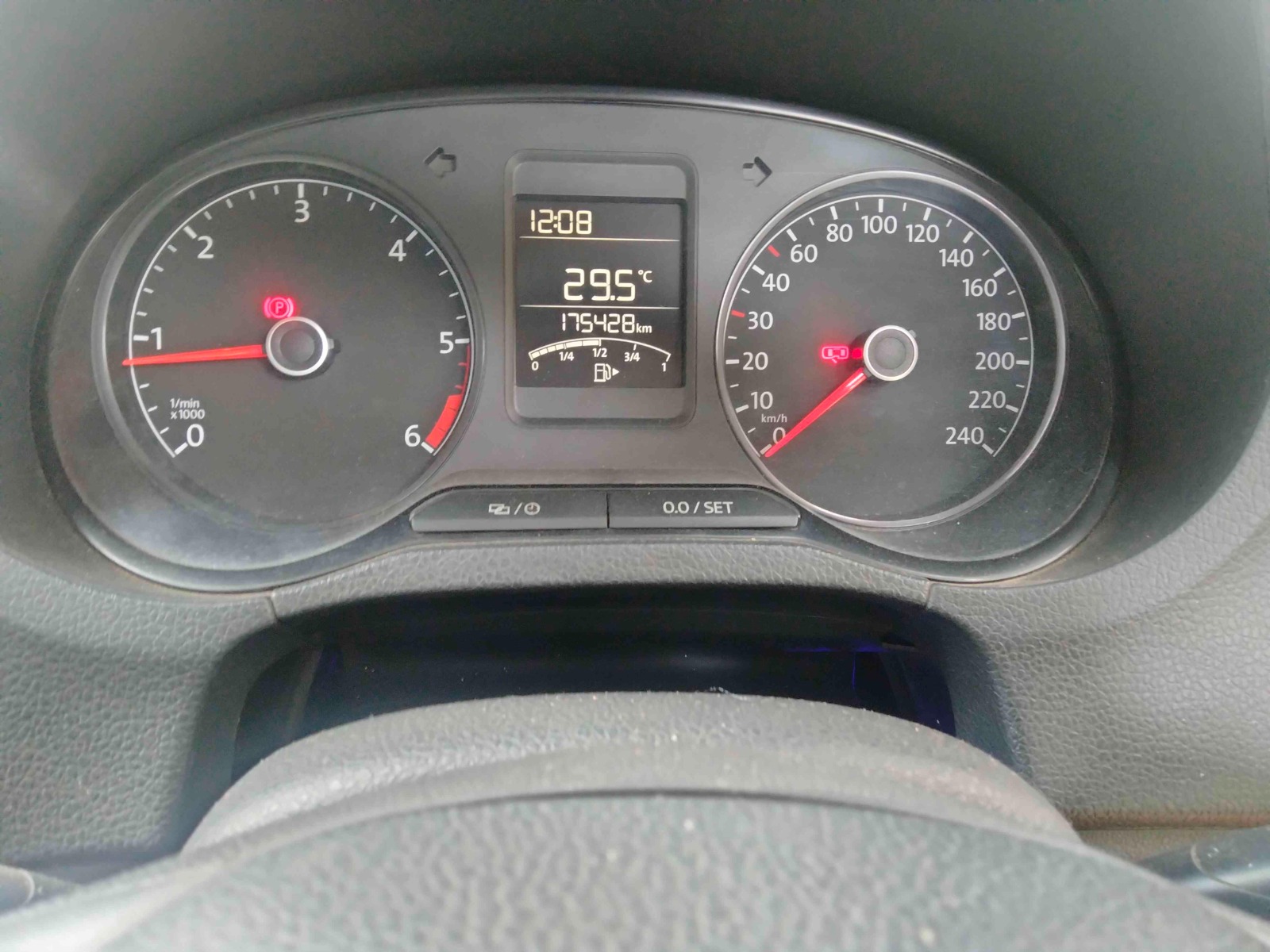 Volkswagen Ameo(2016-2019) Comfortline 1.2l (p)